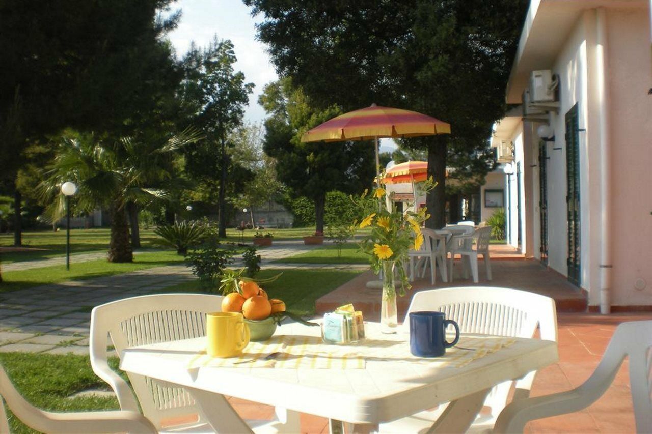 Aparthotel Villaggio Artemide 4*