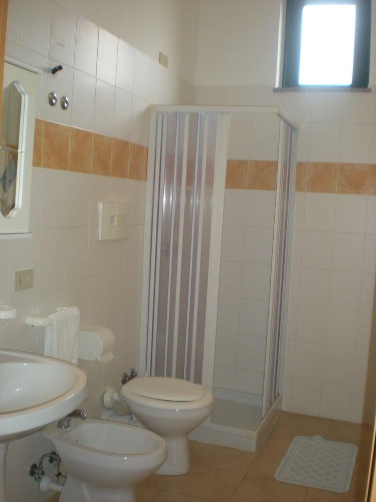 Aparthotel Villaggio Artemide 4*